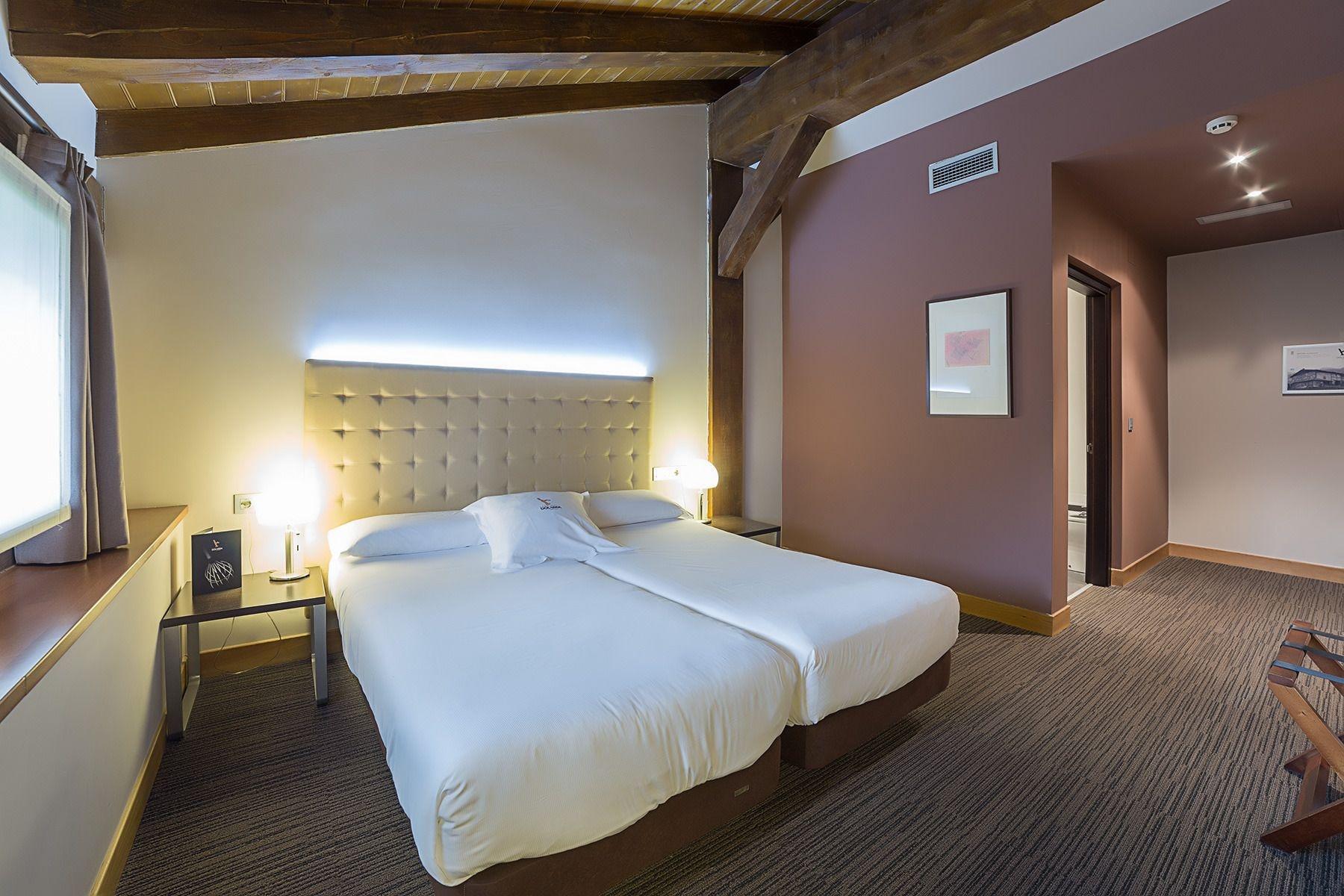 Hotel Dolarea Beasain Dış mekan fotoğraf