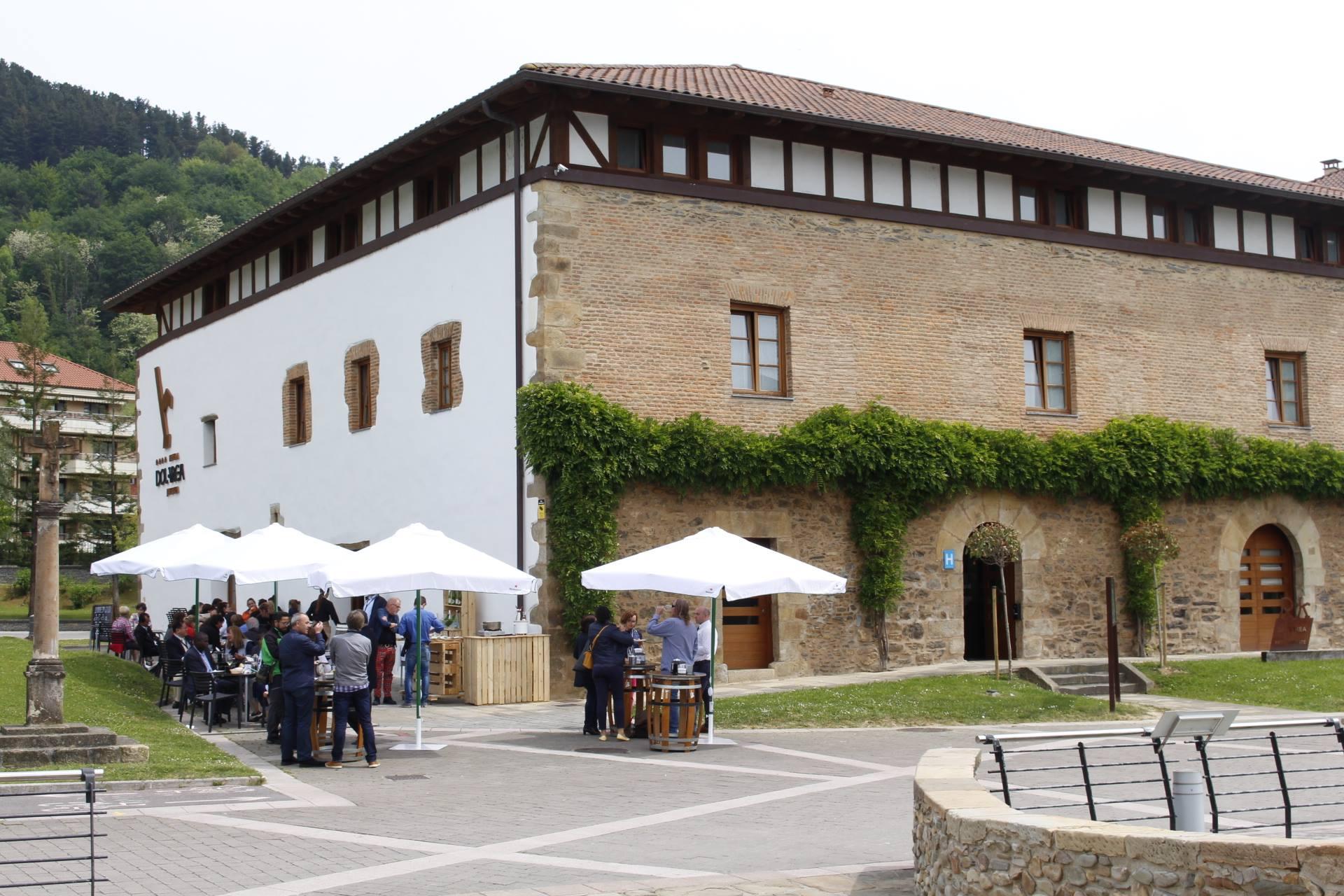 Hotel Dolarea Beasain Dış mekan fotoğraf